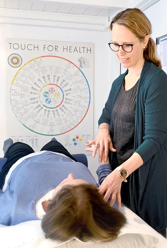 Behandlung mit Klientin